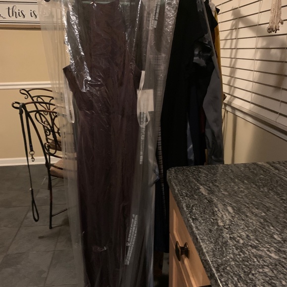 David’s Bridal (Plum) Bridesmaid Dress size 0 - Picture 2 of 2